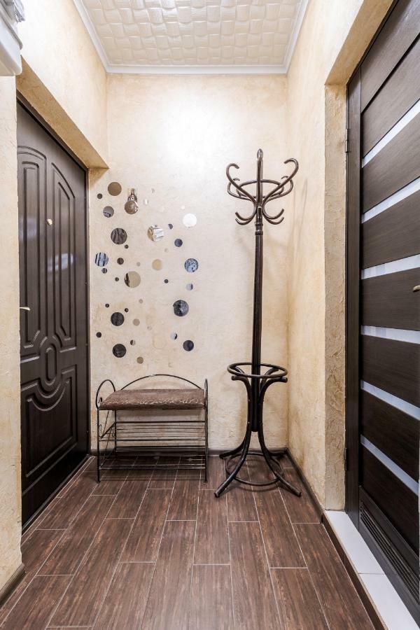 Homey Apartment Lviv Extérieur photo