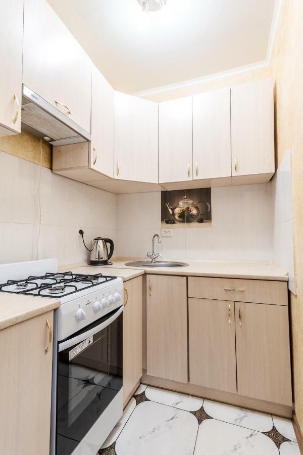 Homey Apartment Lviv Extérieur photo